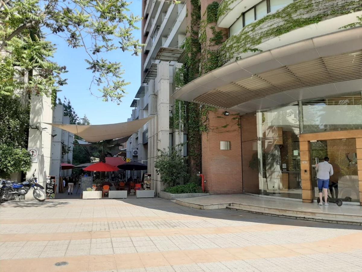 Departamento Amoblado Providencia Apartman Santiago Kültér fotó